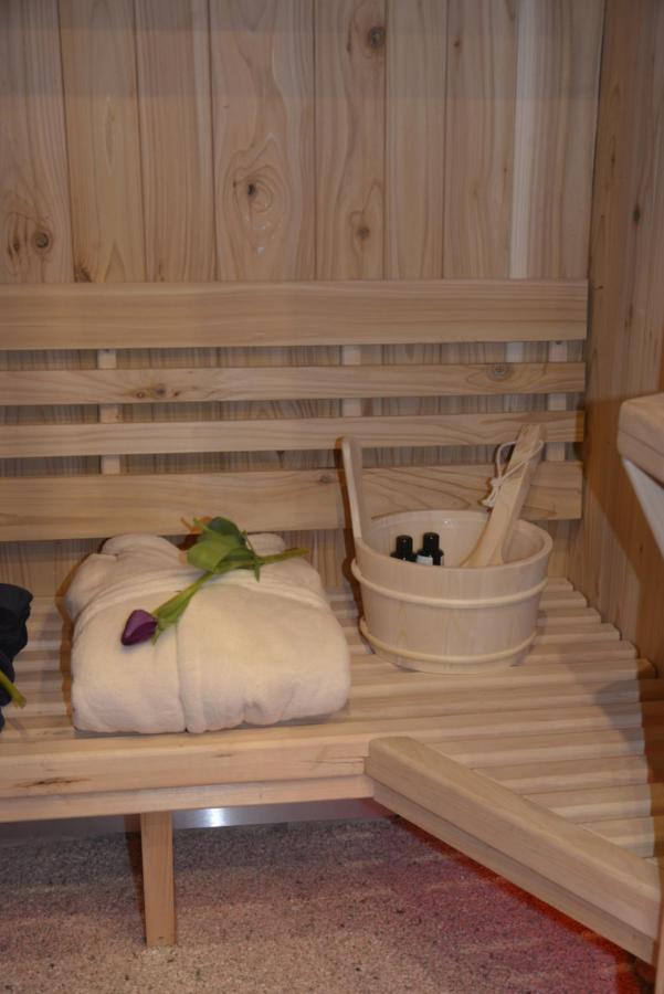 Eifel Kate, Relaxen Mit Sauna Und Whirlpool Dahlem  Exterior photo